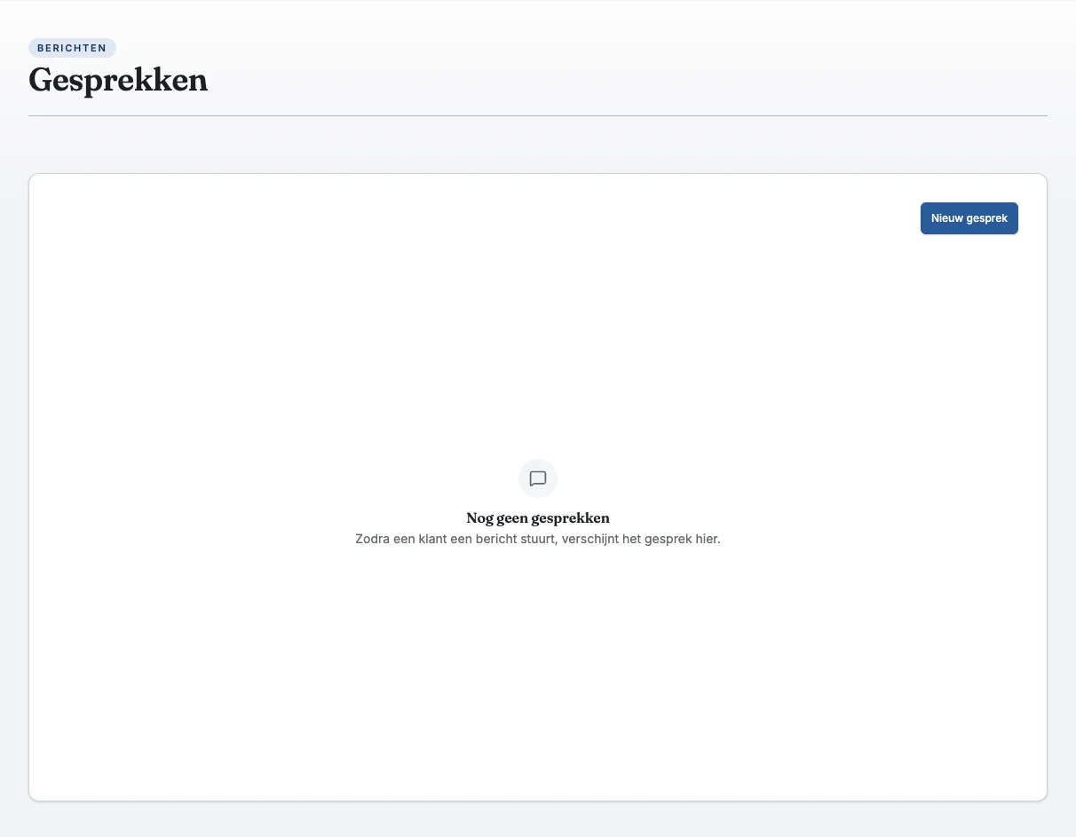 Het berichtenoverzicht van het fictieve Demo-bedrijf, zonder gesprekken.